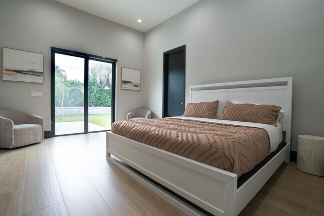 Building Photo - 13480 US-1