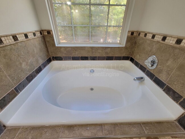 Building Photo - 120 Buddy Blvd