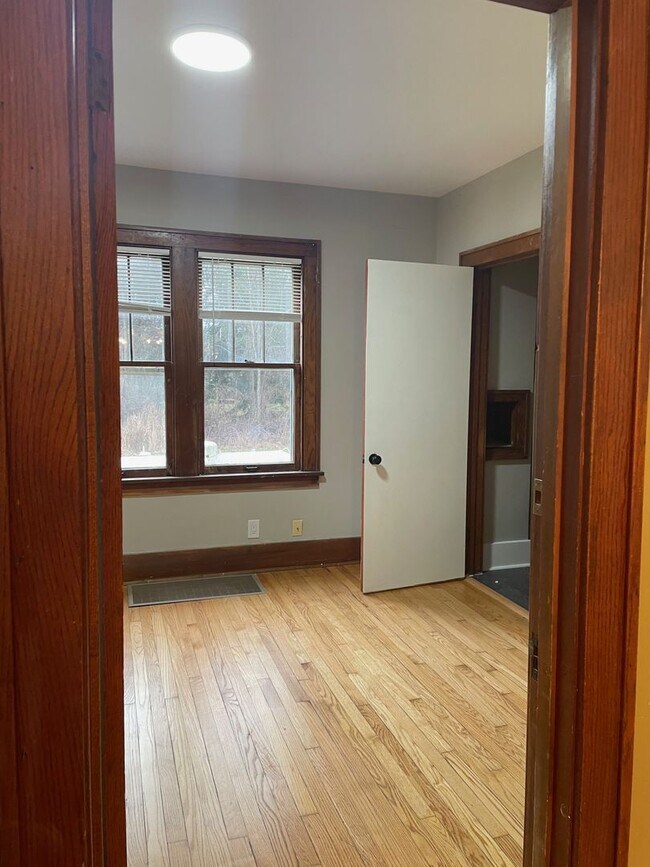 Building Photo - Four Bedroom Farmhouse on Three Acres