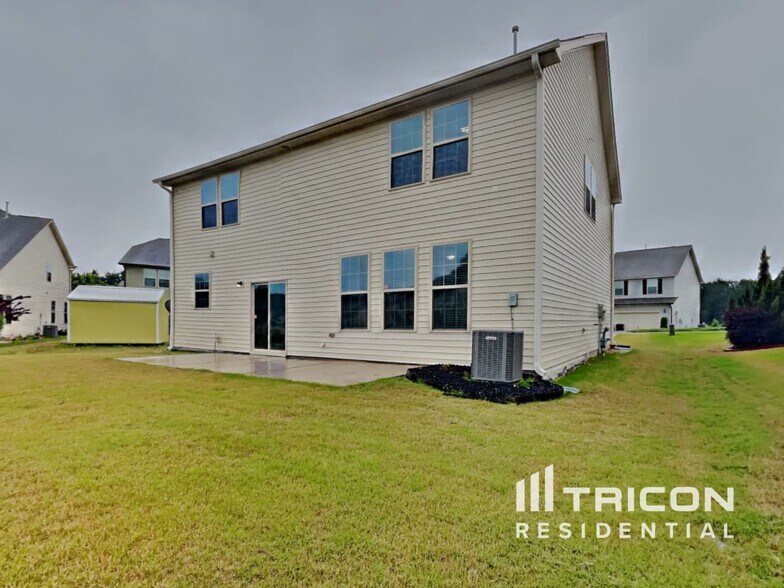 Building Photo - 1420 Sage Tree Dr