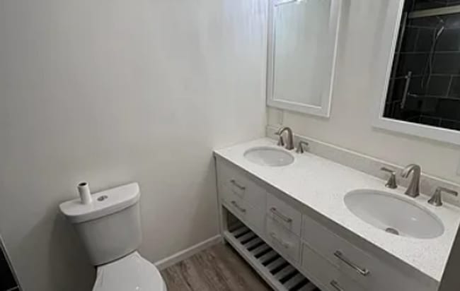 Building Photo - $0 First Month's Rent / $0 Deposit at Move-in