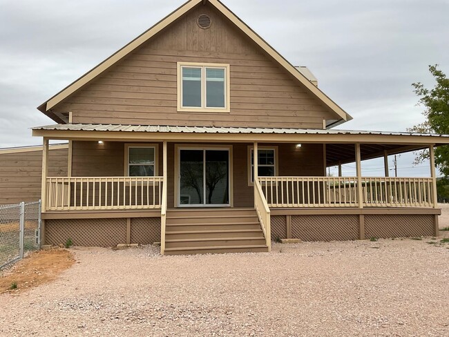 Building Photo - 1224 Nora Ln