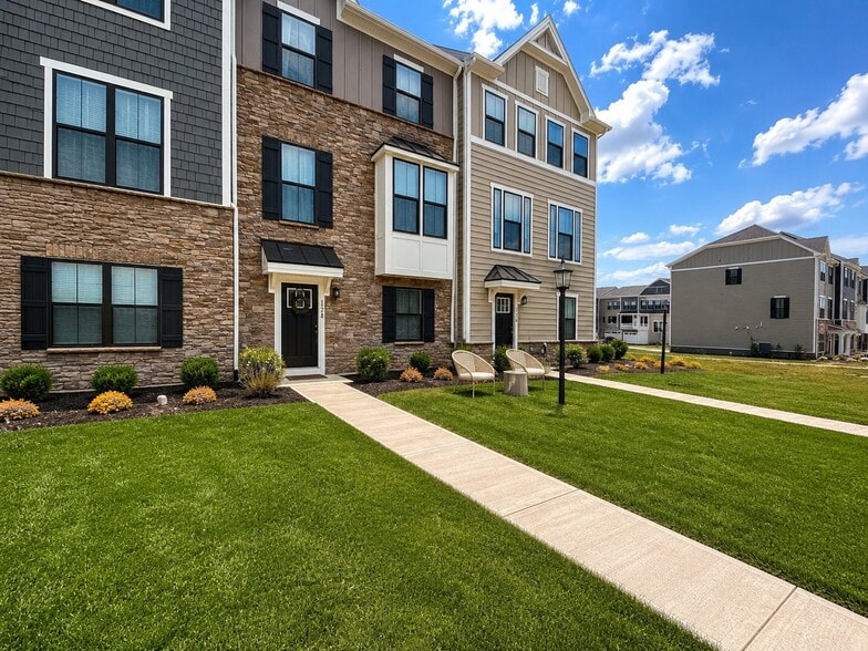 Building Photo - 128 Crab Apple Wy