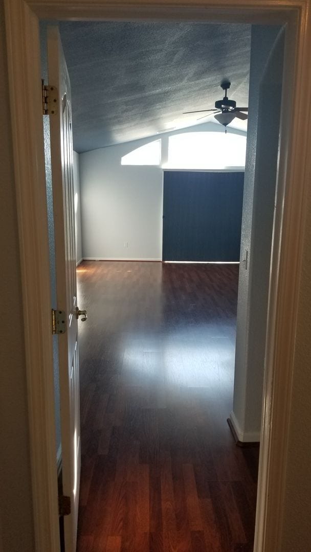 Building Photo - Beautiful 4 bedroom/2.5 bath South Davis Home!