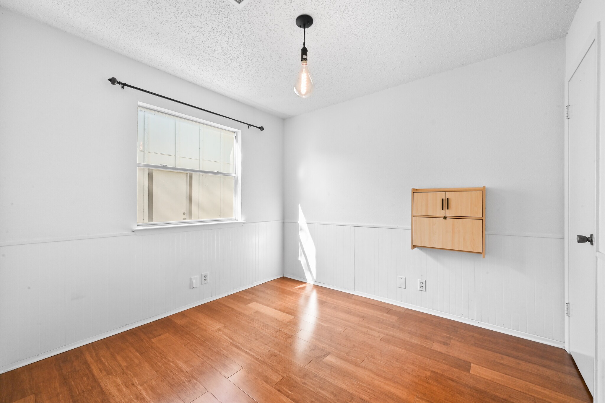 Building Photo - 6201 Hillston Dr