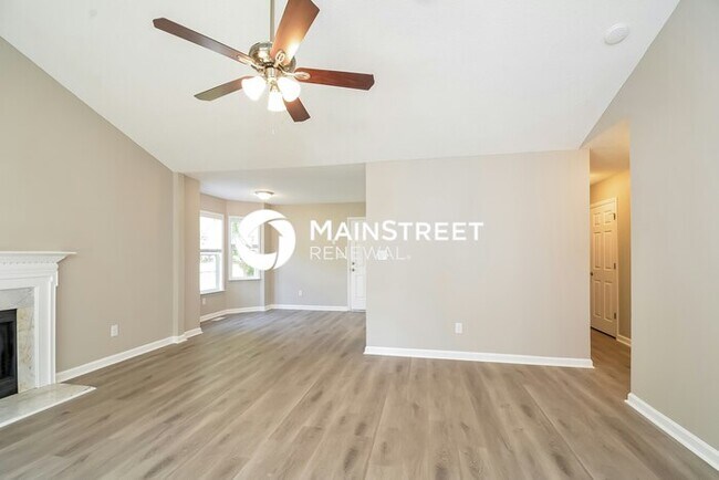 Building Photo - 3 Bedroom Pet-Friendly Home in Knightdale, NC with Main Street Renewal