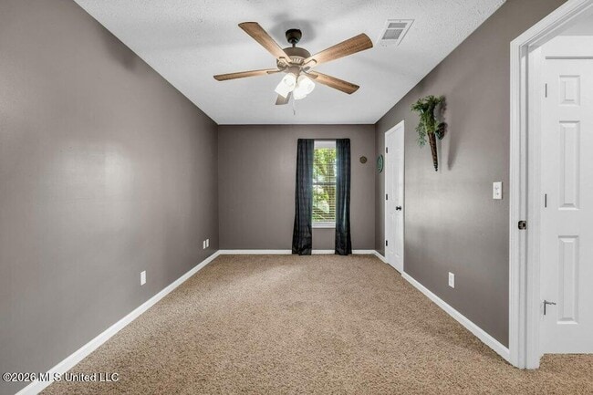 Building Photo - 108 Countryside Ln