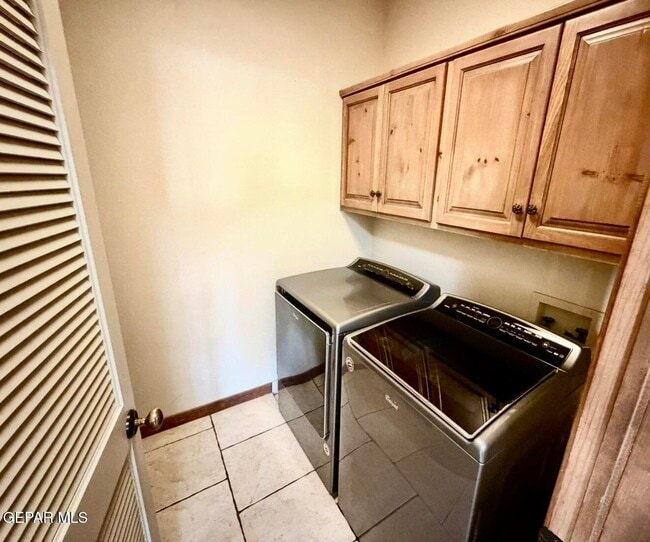 Building Photo - 12267 Bronco Buster Ln