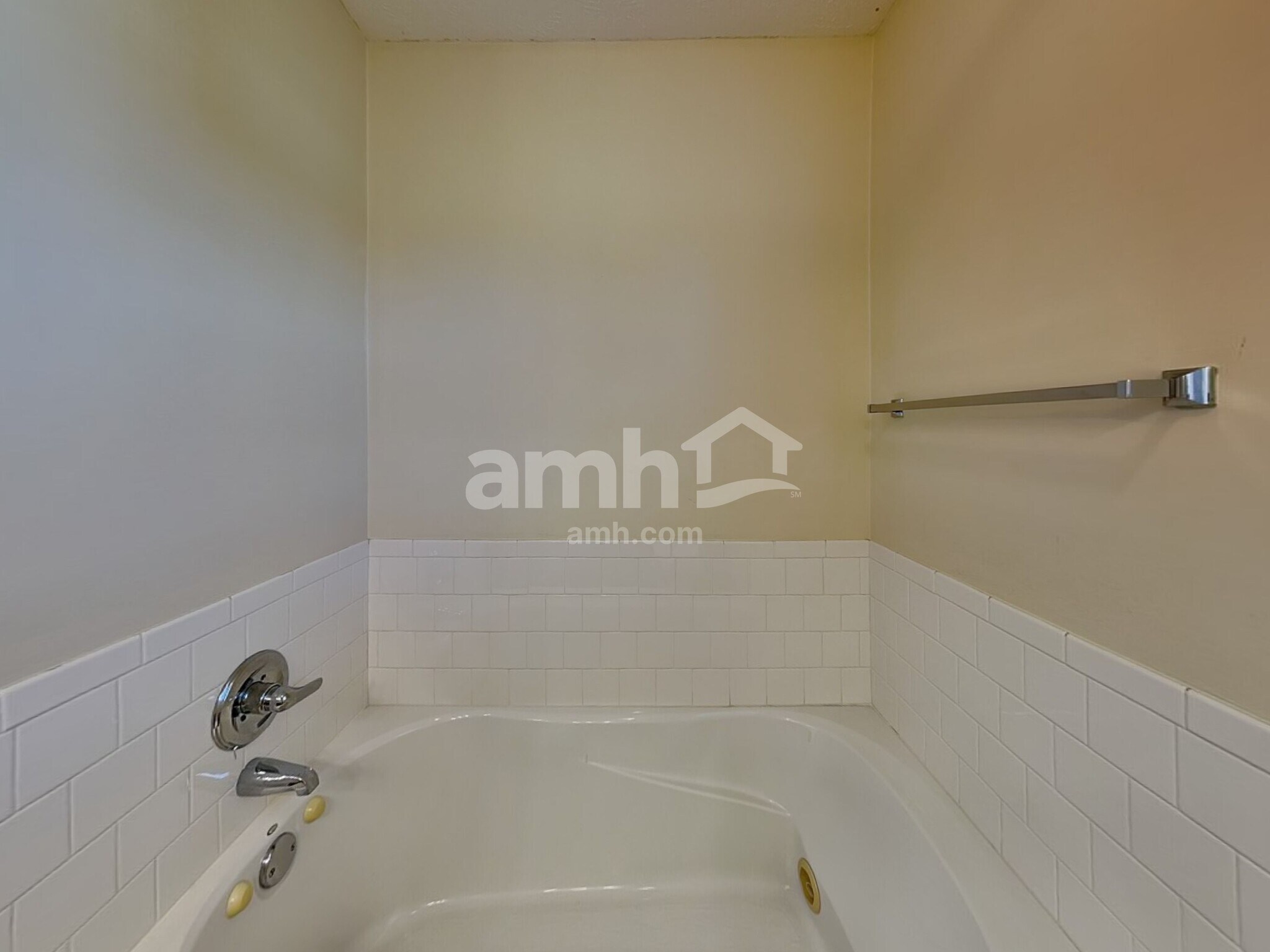 Building Photo - 633 Tylertown Rd