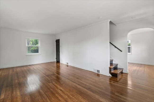 Building Photo - AVAILABLE NOW! Fully RENOVATED 3 bedroom in McKeesport!