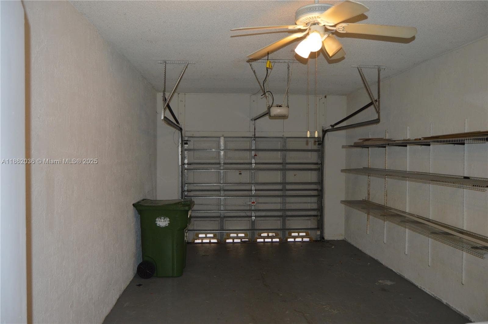 Building Photo - 1527 Veracruz Ln