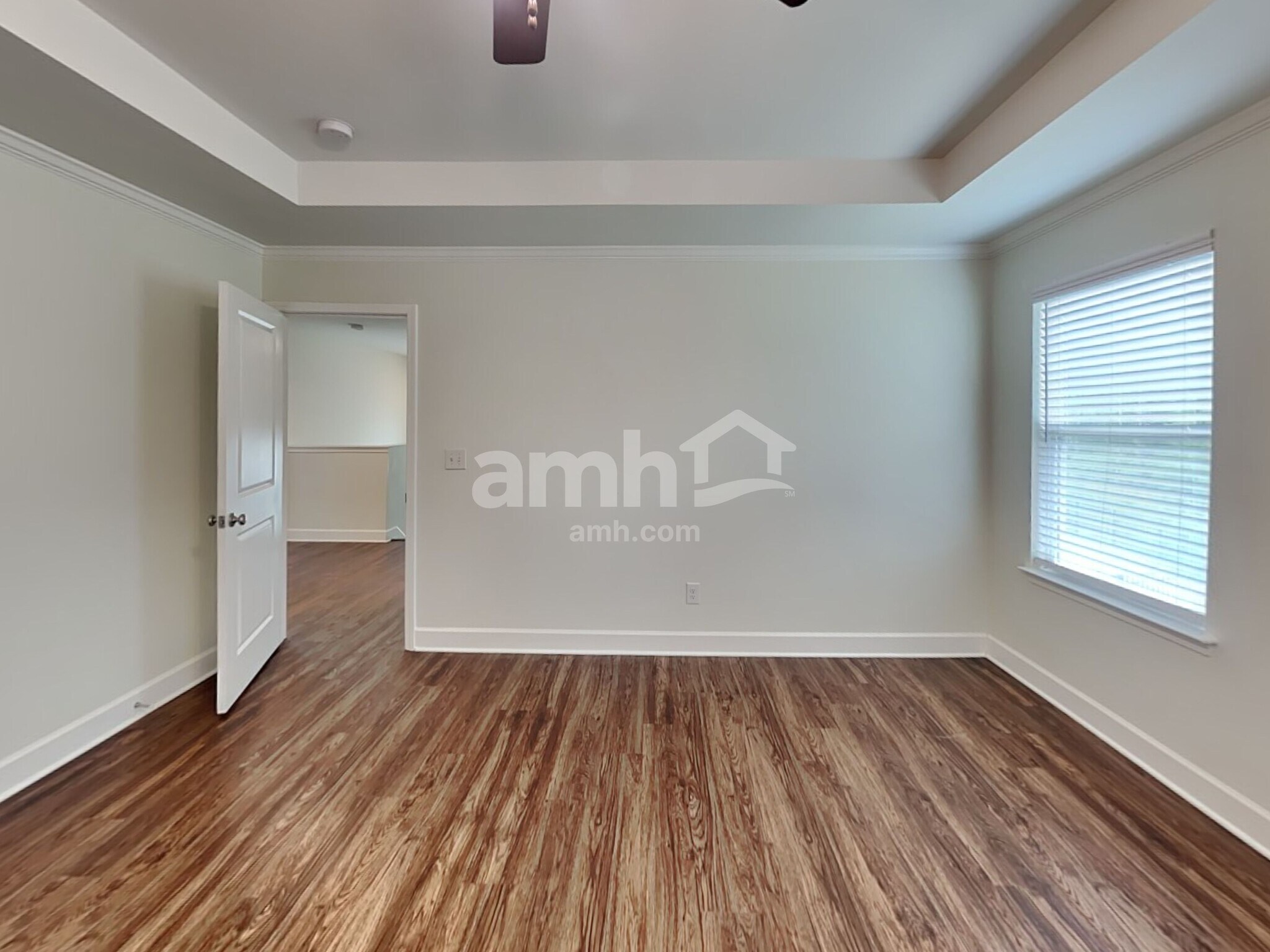 Building Photo - 5822 Zurich Rd