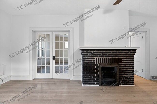 Building Photo - 316 Harrison St