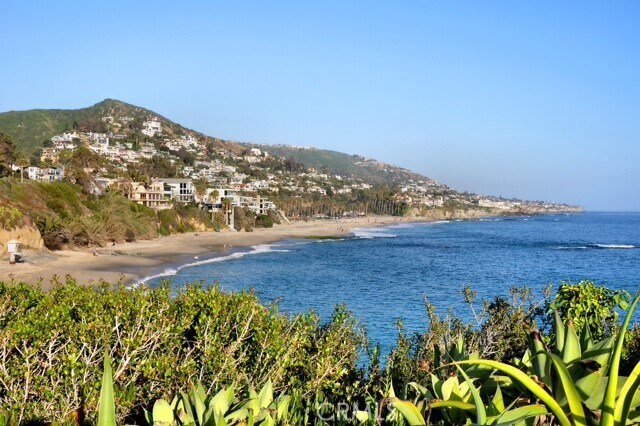 Building Photo - 214 Avenida Majorca