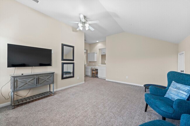 Building Photo - 9431 Thurber Ridge Dr
