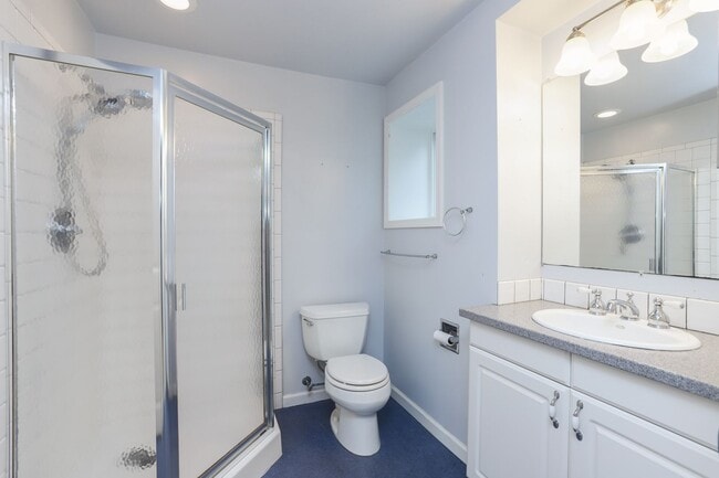 Building Photo - Extensively remodeled 4 Bed / 3 Bath home in South San Francisco. YouTube tour!