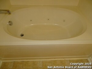 Building Photo - 153 Hinge Chase