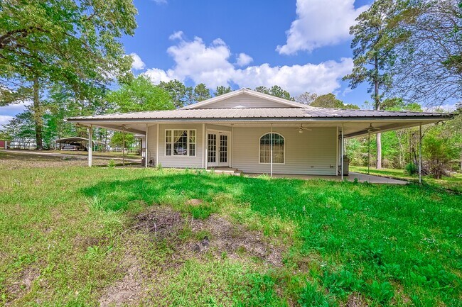 Building Photo - 8 Vick Rd