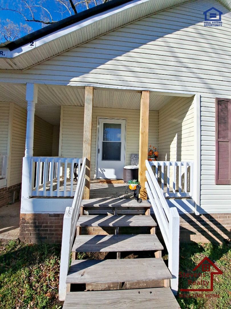 Building Photo - 80 Bybee Woods Dr
