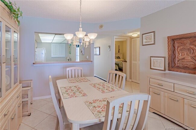 Building Photo - 9490 S Ocean Dr