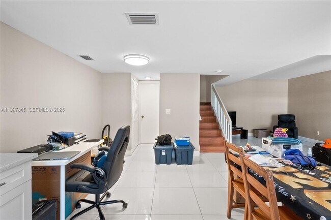 Building Photo - 6211 SW 138th Ct