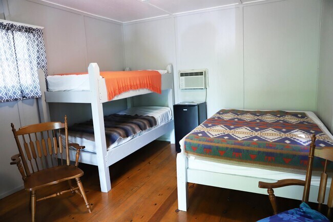 Building Photo - 5558 State Highway 265