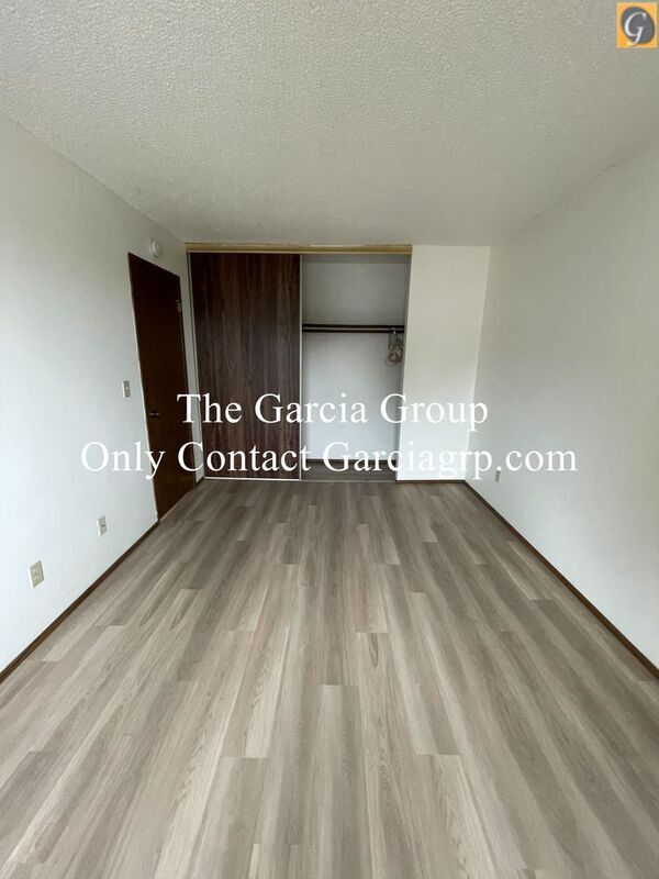 Building Photo - 3712 S Kelly Ave