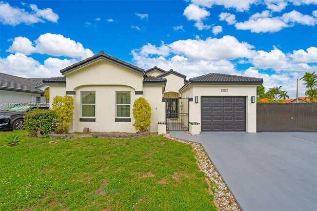 Building Photo - 803 NW 133rd Ct