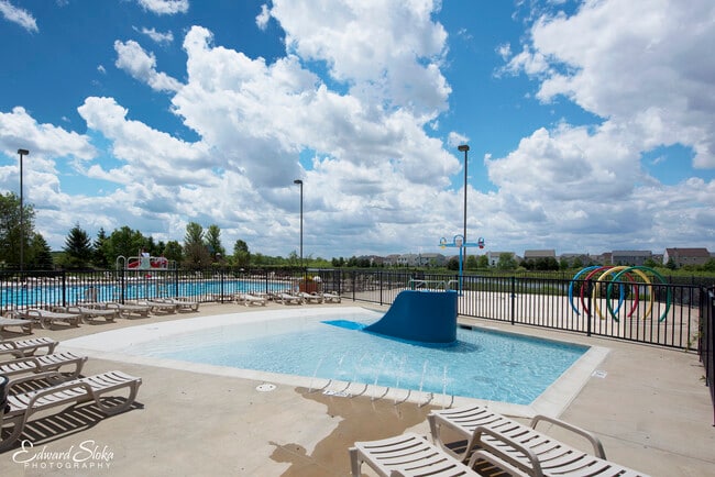 Building Photo - 2305 Upland Rd