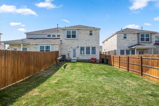 Building Photo - 1530 McKinney Dr