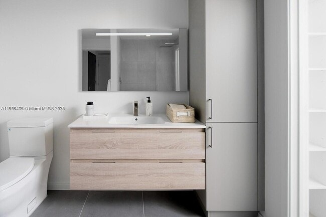 Building Photo - 23 NE 17th Ter