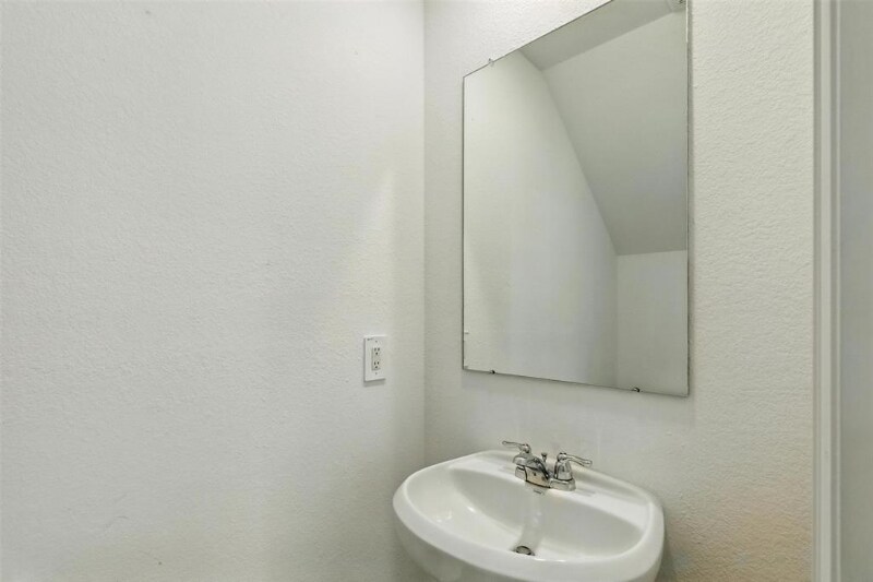 Building Photo - 1437 Las Cuevas Dr