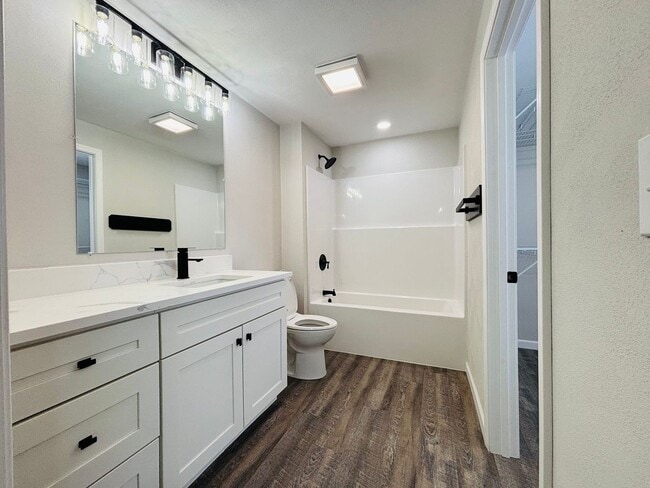 Building Photo - Remodeled 3 bedroom home- available now!