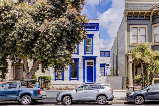 Building Photo - 1185 S Van Ness Ave