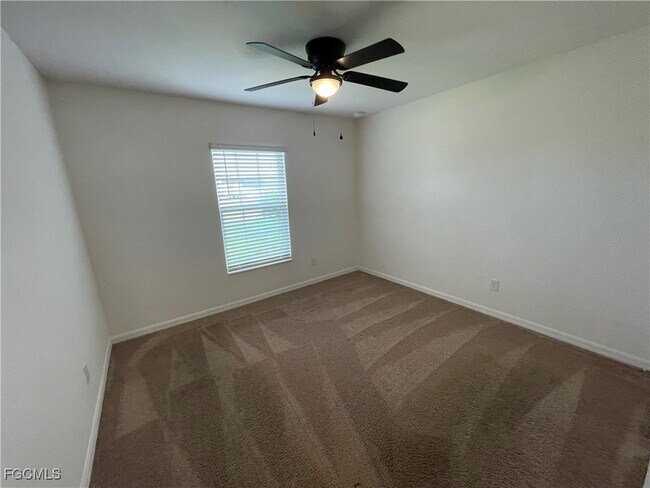 Building Photo - 1708 NW 11th Terrace