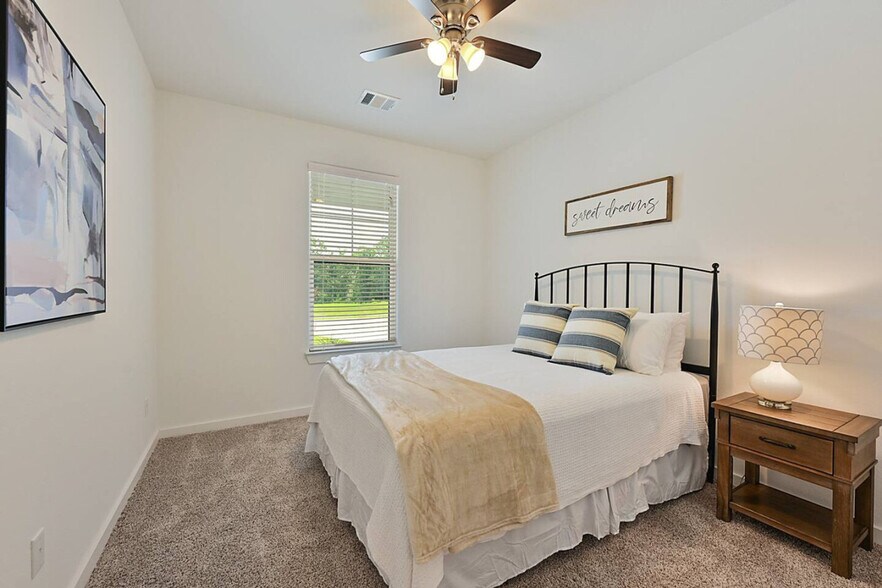 Building Photo - 5048 Mooney Fls Dr