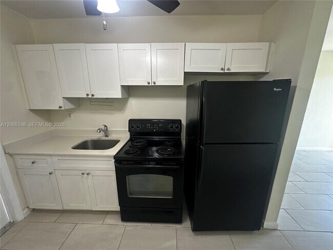 Building Photo - 26445 SW 139th Ave