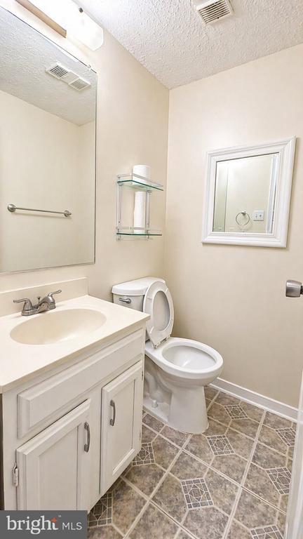 Building Photo - 7416 Kilcreggan Terrace