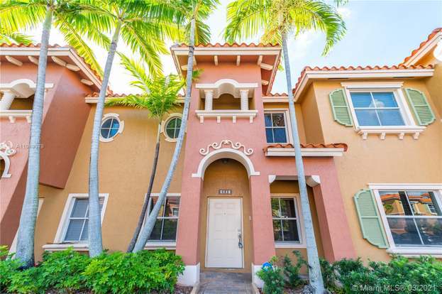Building Photo - 632 SW 107th Ave