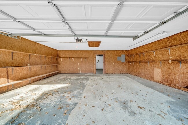 Building Photo - 115 Heather Ln