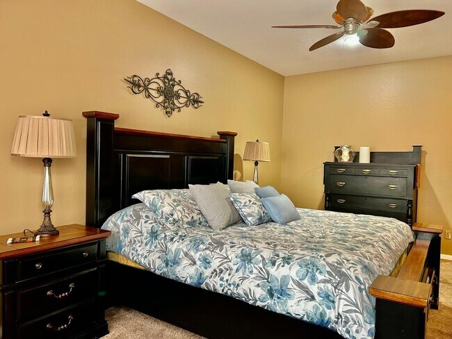 Building Photo - 1040 Crown Ridge Rd