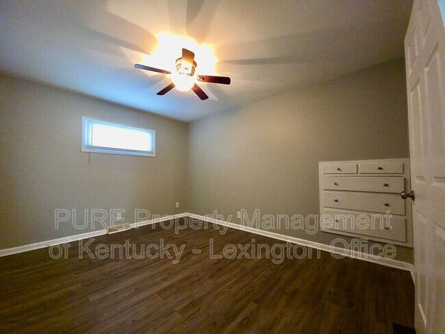 Building Photo - 418 Granard Ave