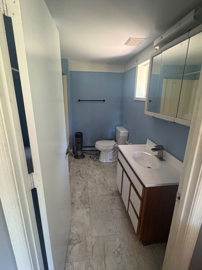 Building Photo - 3209 Swan Pl