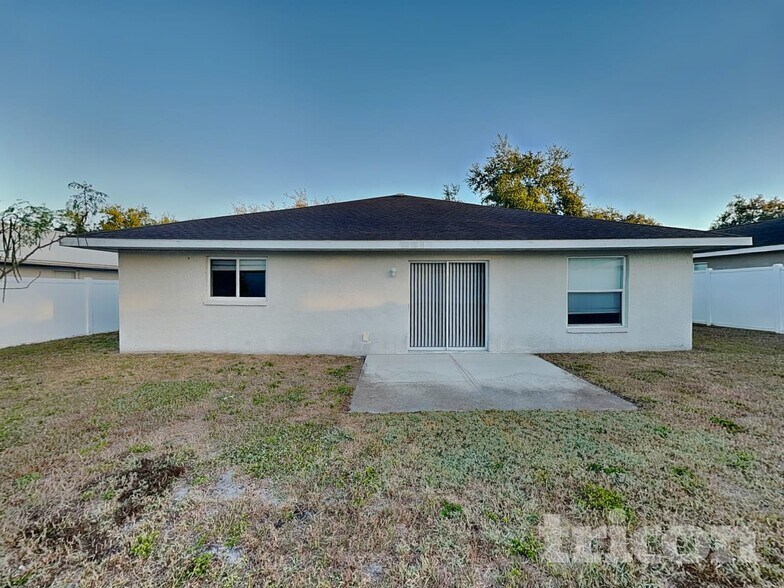 Building Photo - 2707 95th St E