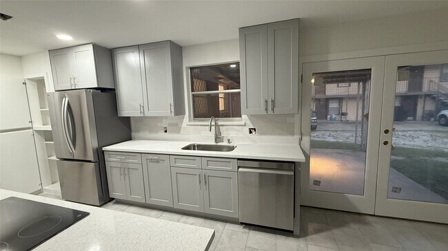 Building Photo - 1311 21st St