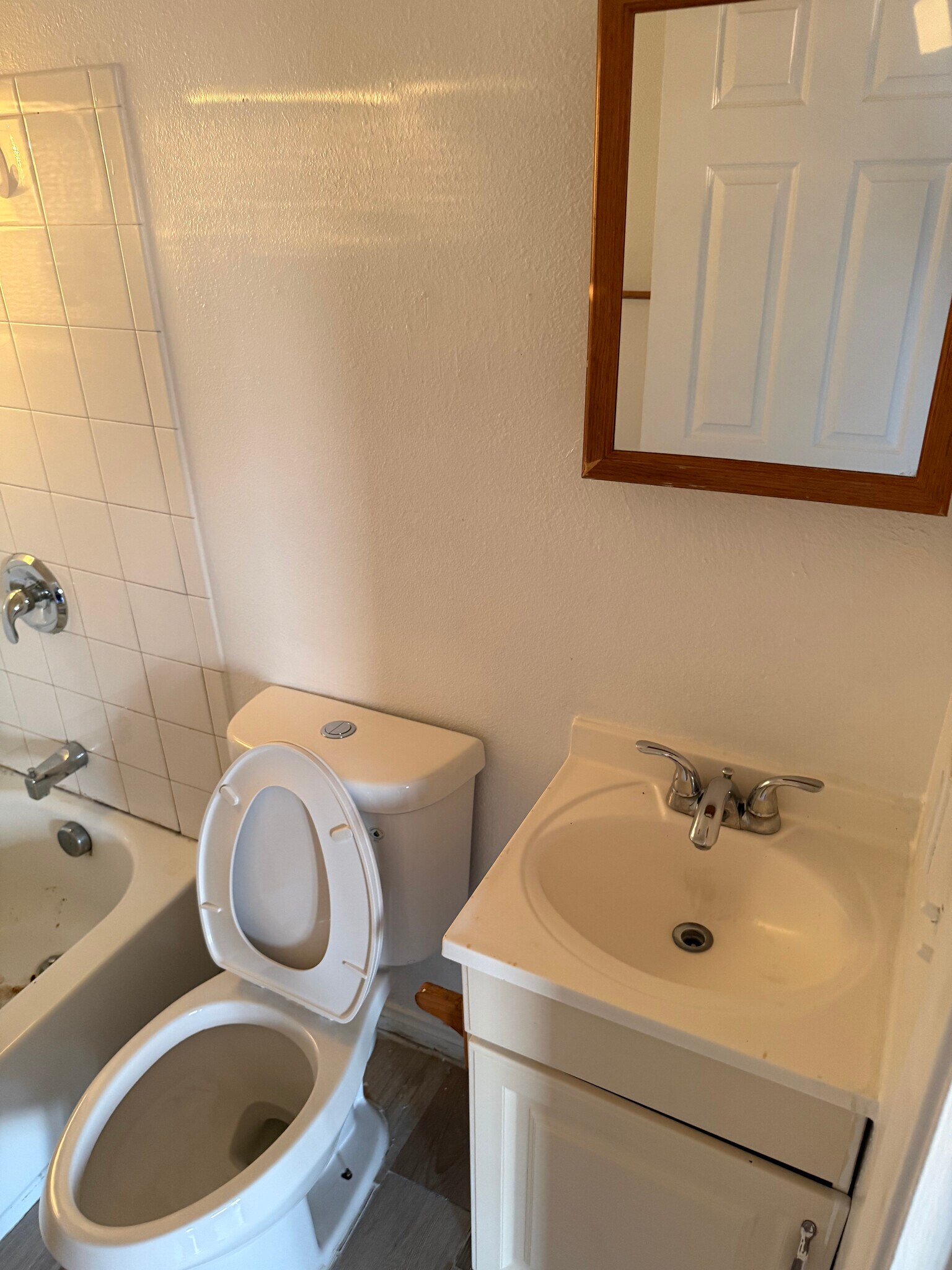 Building Photo - 5164 Imperial Ave