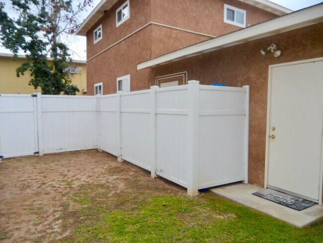 Building Photo - 2 Bedroom La Mesa Duplex with Yard, In-Unit Laundry, and Garage!