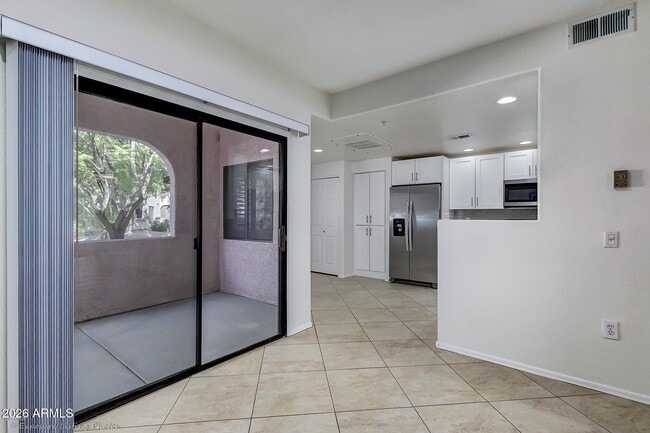 Building Photo - 9555 E Raintree Dr