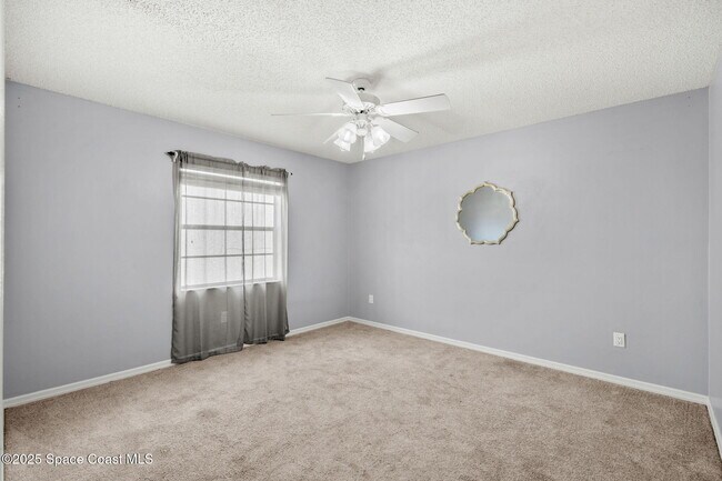 Building Photo - 3390 Floral Palm Blvd