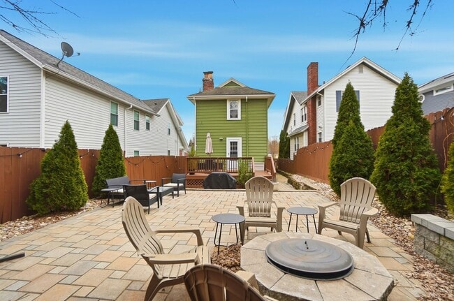 Building Photo - 2 Bed 2 Bath in Oakley!